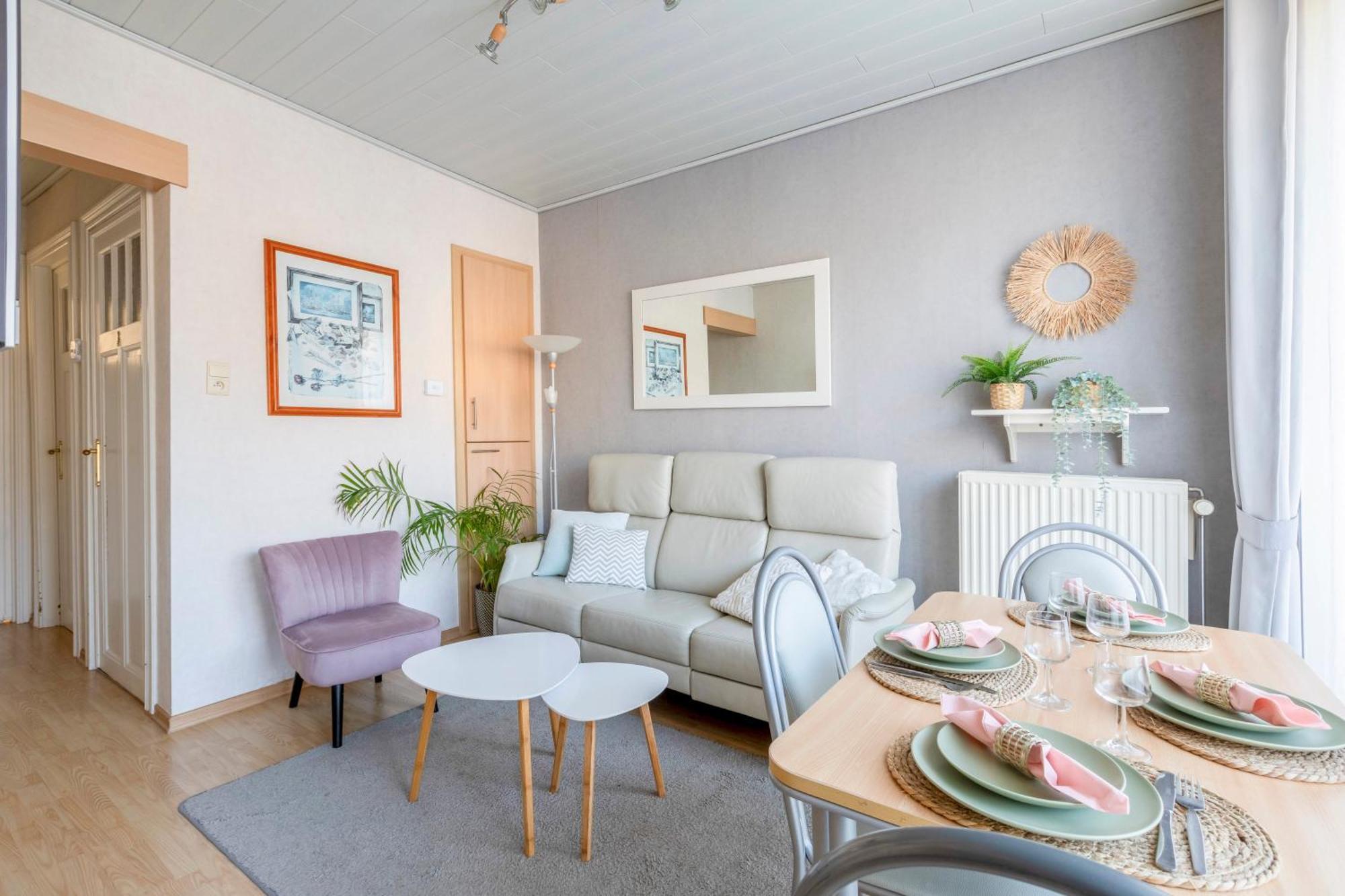 Cosy Apartment 150M From The Beach Blankenberge Bagian luar foto