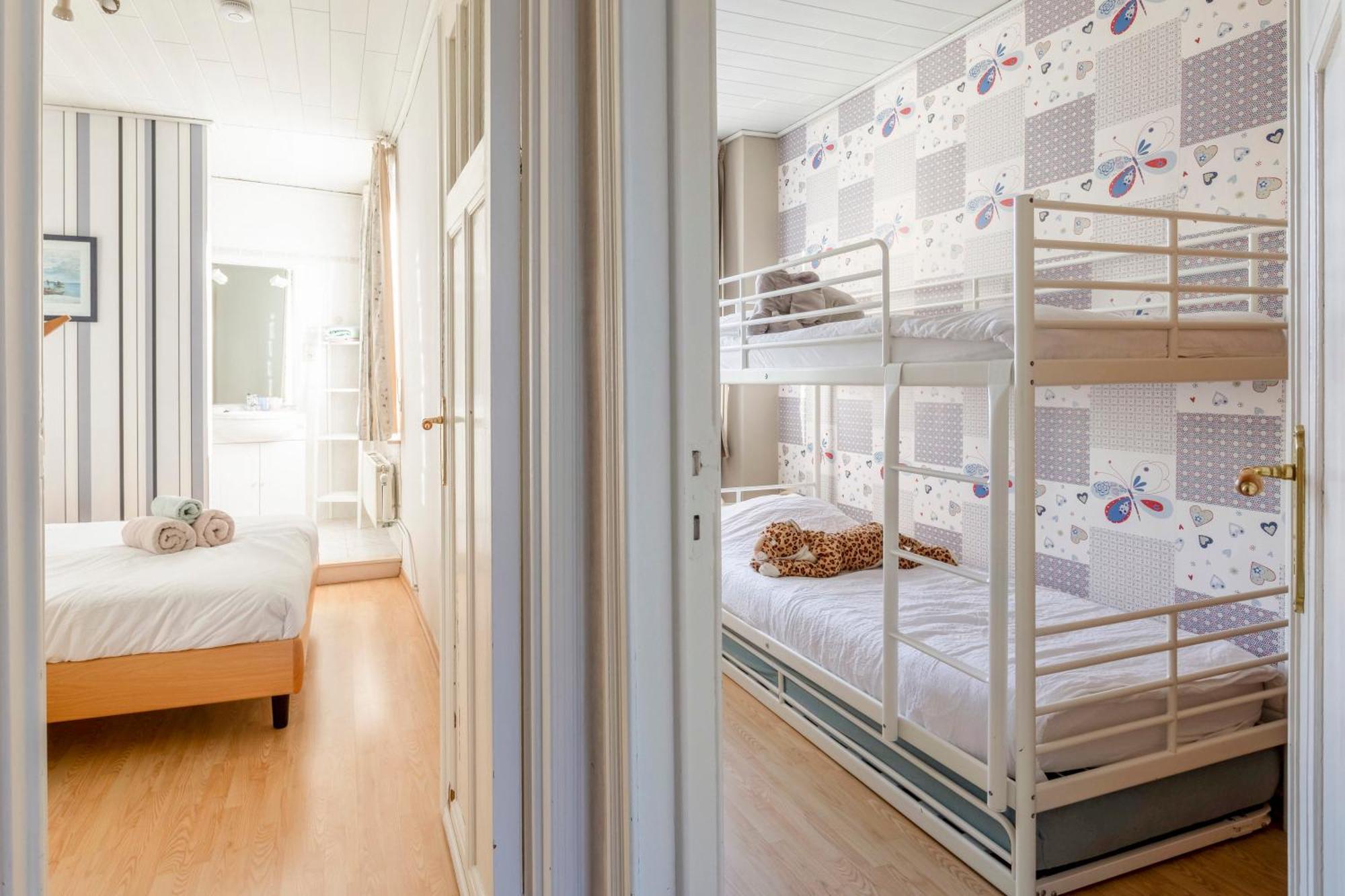 Cosy Apartment 150M From The Beach Blankenberge Bagian luar foto